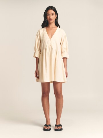 Rochie 'Leo' de la St MRLO pe bej