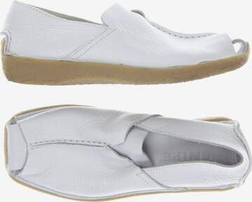 Sniper Flats & Loafers in 40 in White: front