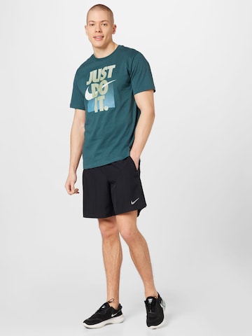 NIKE Regular Sportshorts 'Challenger' in Schwarz