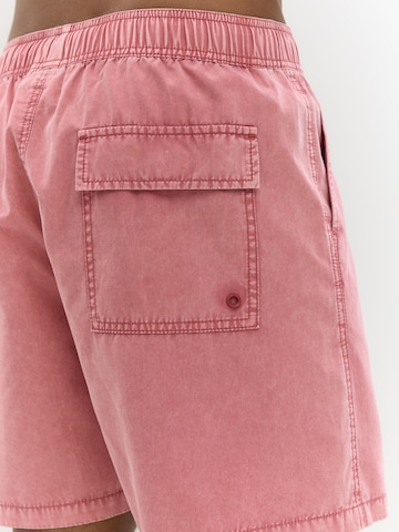 Pull&Bear Swimming shorts in Red