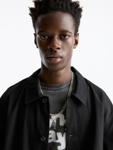 Pull&Bear Jacke in Schwarz