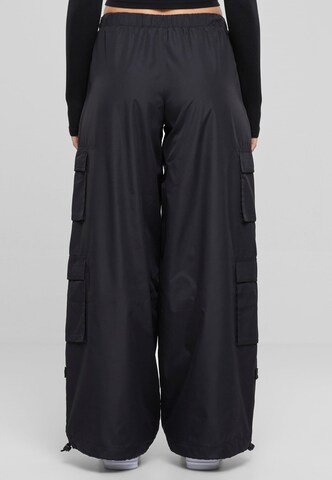 Wide leg Pantaloni cargo di Urban Classics in nero