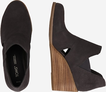 TOMS Pumps med høj front 'KALLIE' i sort