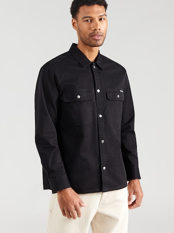 Calvin Klein Jeans Regular fit Ing - fekete: elől