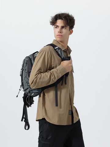 Youthup Regular fit Button Up Shirt in Green