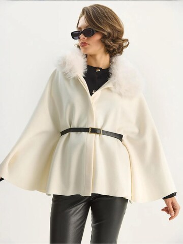 Bianco Lucci - Sobretudo meia-estação em bege