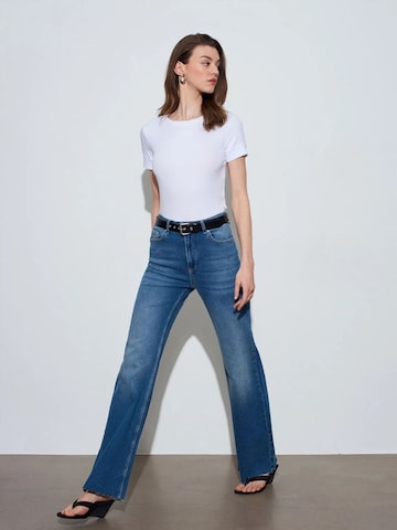 Dilvin Shirt in White