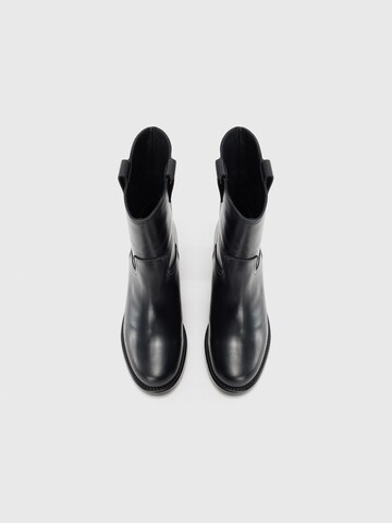 TOMMY HILFIGER Botki w kolorze czarny: góra