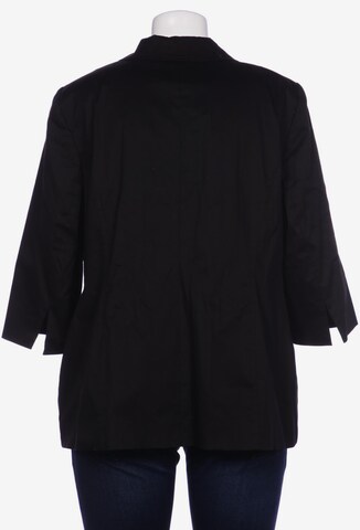 Emilia Lay Blazer in 4XL in Black