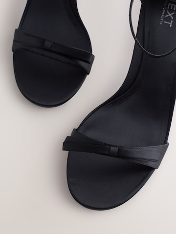 juoda Next Basutės su dirželiais 'Forever Comfort'
