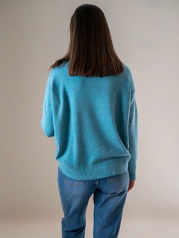 WEARABLE STORIES Pullover 'Riske' in Blau