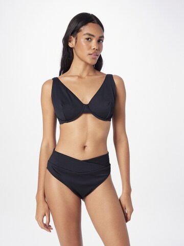 Triunghi Sutien costum de baie de la HOLLISTER pe negru