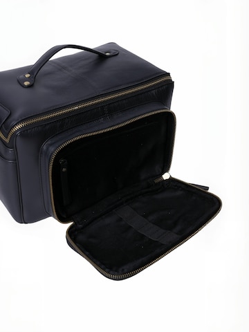 RE:DESIGNED Shopper ' Sally ' in Black: top