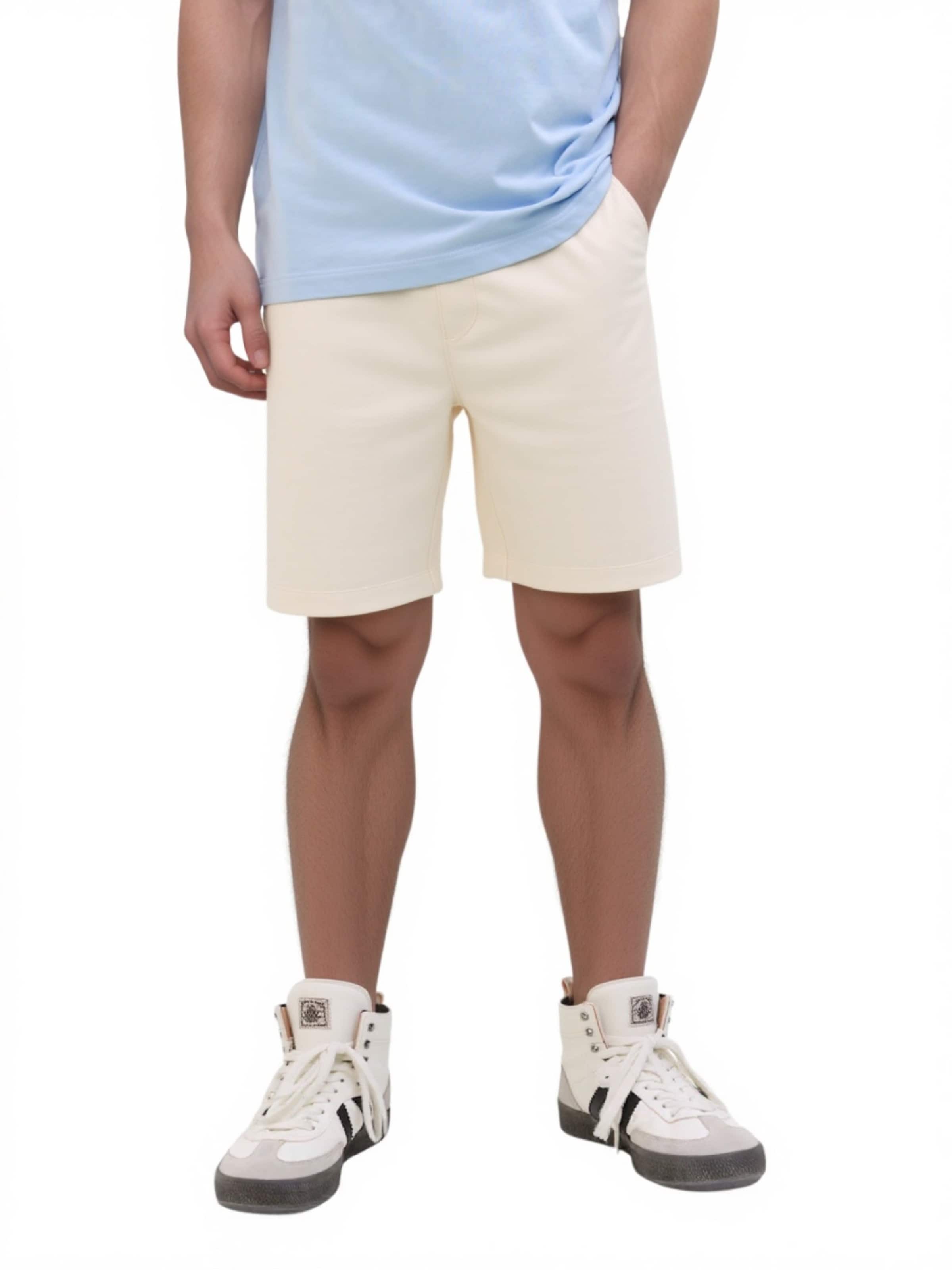 GUESS Regular Shorts in Gelb