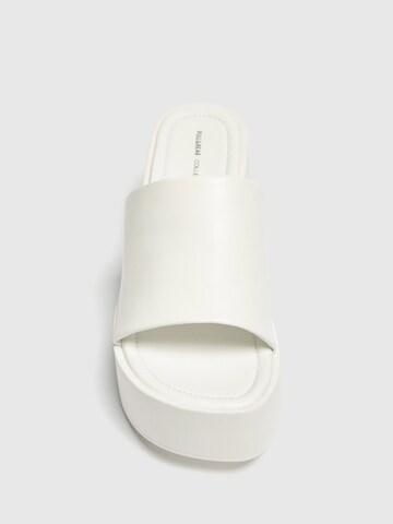 Mule Pull&Bear en blanc