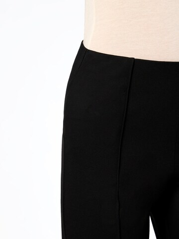 Nur Die - Acampanado Pantalón ' Elegant Pants ' en negro