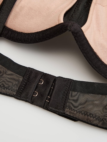 Push-up Reggiseno 'Crown' di ESOTIQ in nero