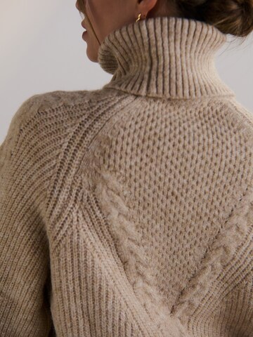 Guido Maria Kretschmer Women Sweater 'Alena' in Beige