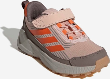 ADIDAS TERREX Nizki čevelj 'TRAILMAKER 2' | roza barva: sprednja stran