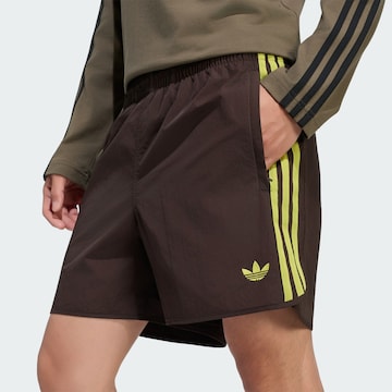 ADIDAS ORIGINALS - regular Pantalón 'Sprinter' en marrón