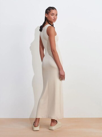 Dilvin Dress in Beige