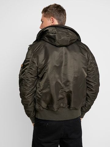 ALPHA INDUSTRIES Winter Jacket 'Ma-1' in Green