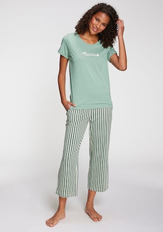 s.Oliver Schlafshirt in Grün