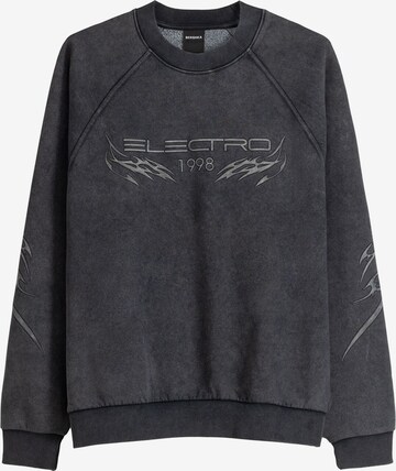 Bershka Sweatshirt in Grey: front