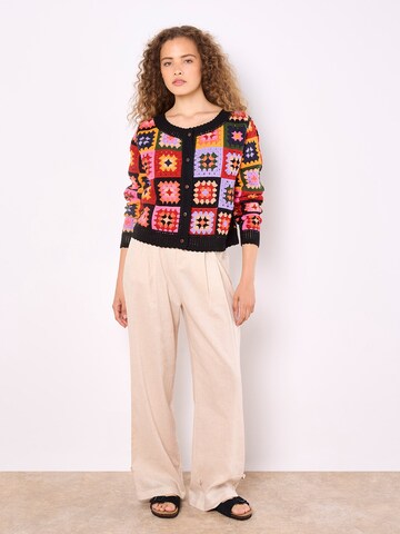 Pull-over ' ' Apricot en noir