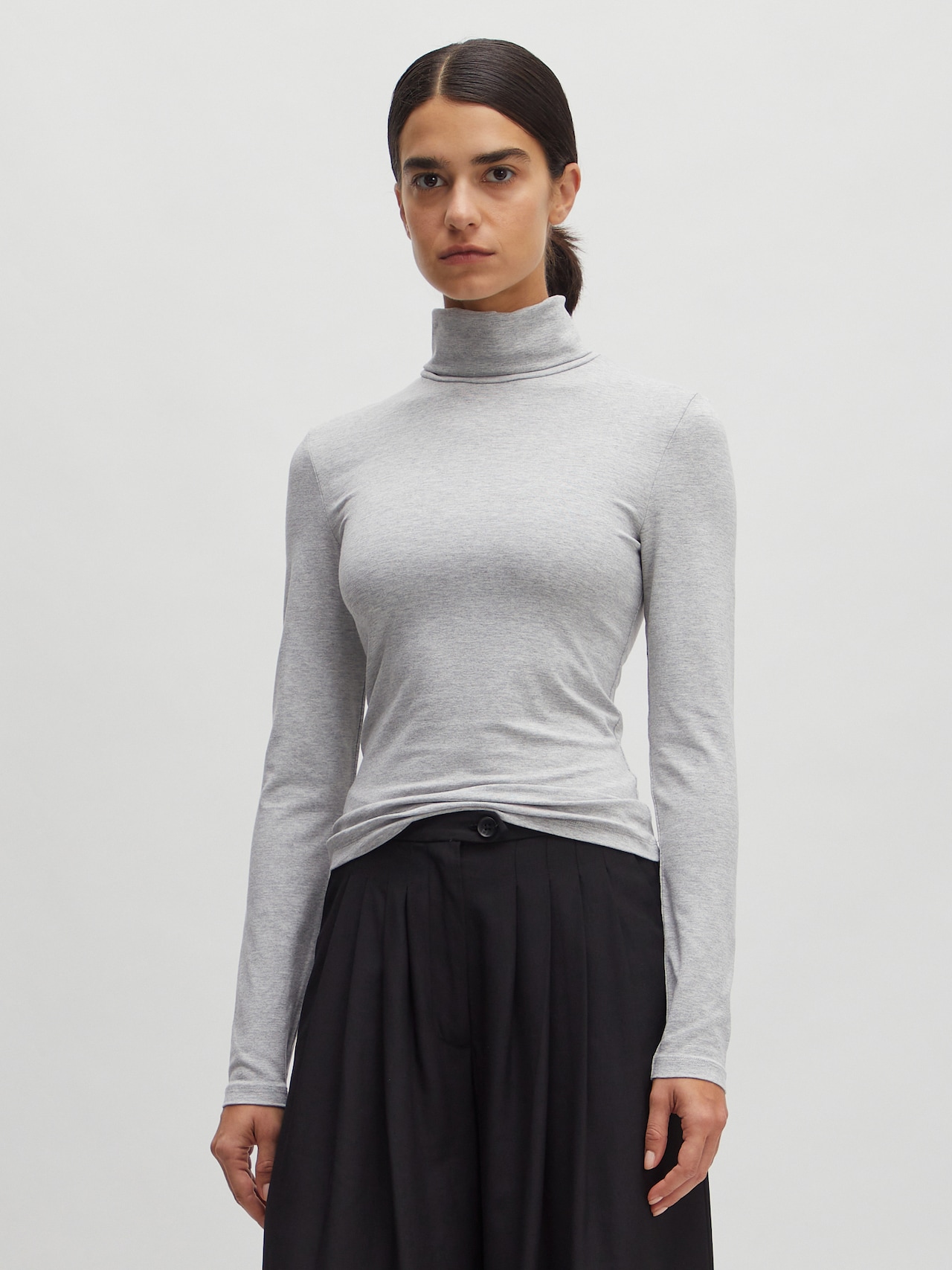 EDITED Producten Shirt 'Raya' Grijs