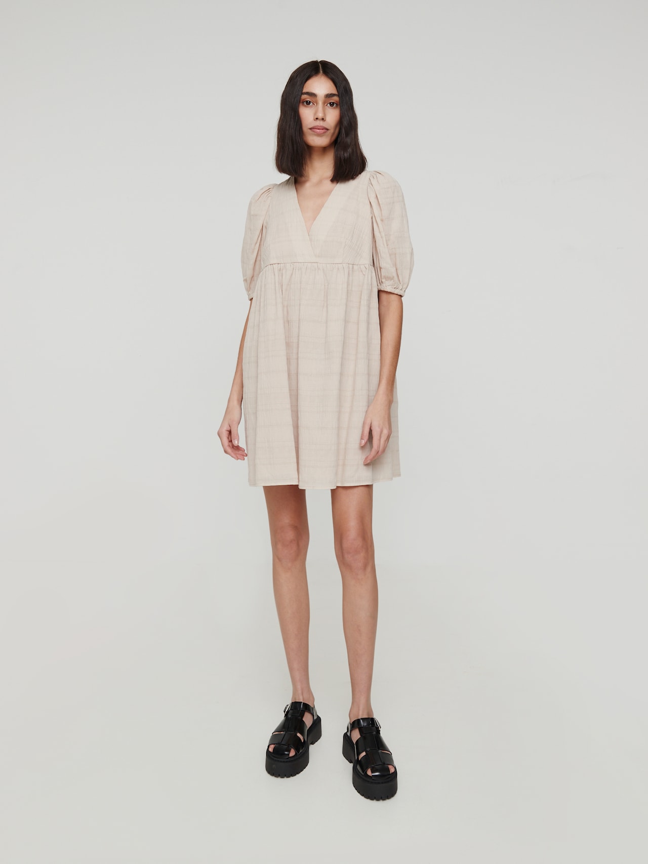 EDITED Robe 'Miriam' beige