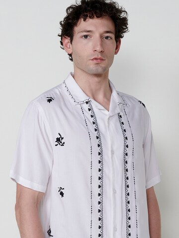 KOROSHI Regular fit Ing - fehér