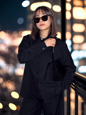 PURE Studios Shoulder Bag 'ELARA' in Black