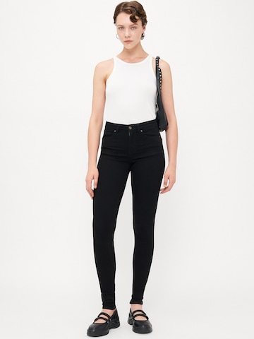 Skinny Jean 'ONLLULU' Only Tall en noir