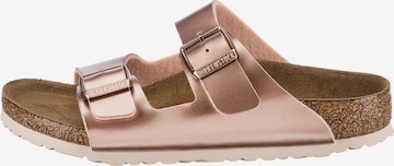BIRKENSTOCK - Zapatos abiertos 'ARIZONA' en bronce: frente