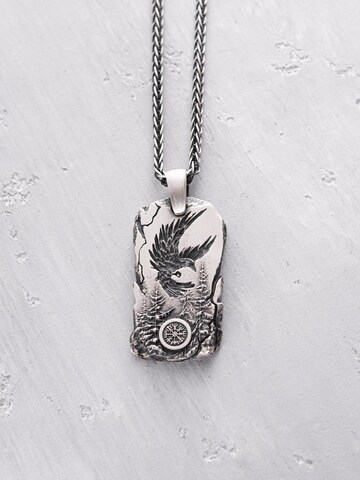 REYTEL Anhänger 'LORD OF THE SKY. VEGVISIR' in Silber: Vorderseite