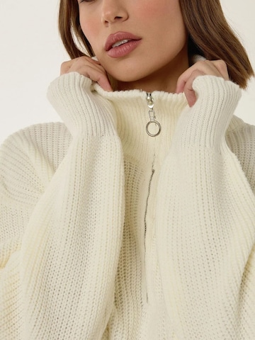 Robes en maille Hiccup en blanc