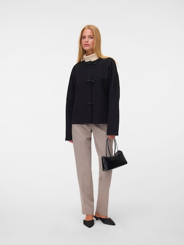 VERO MODA Between-season jacket 'VMREGINA' in Black