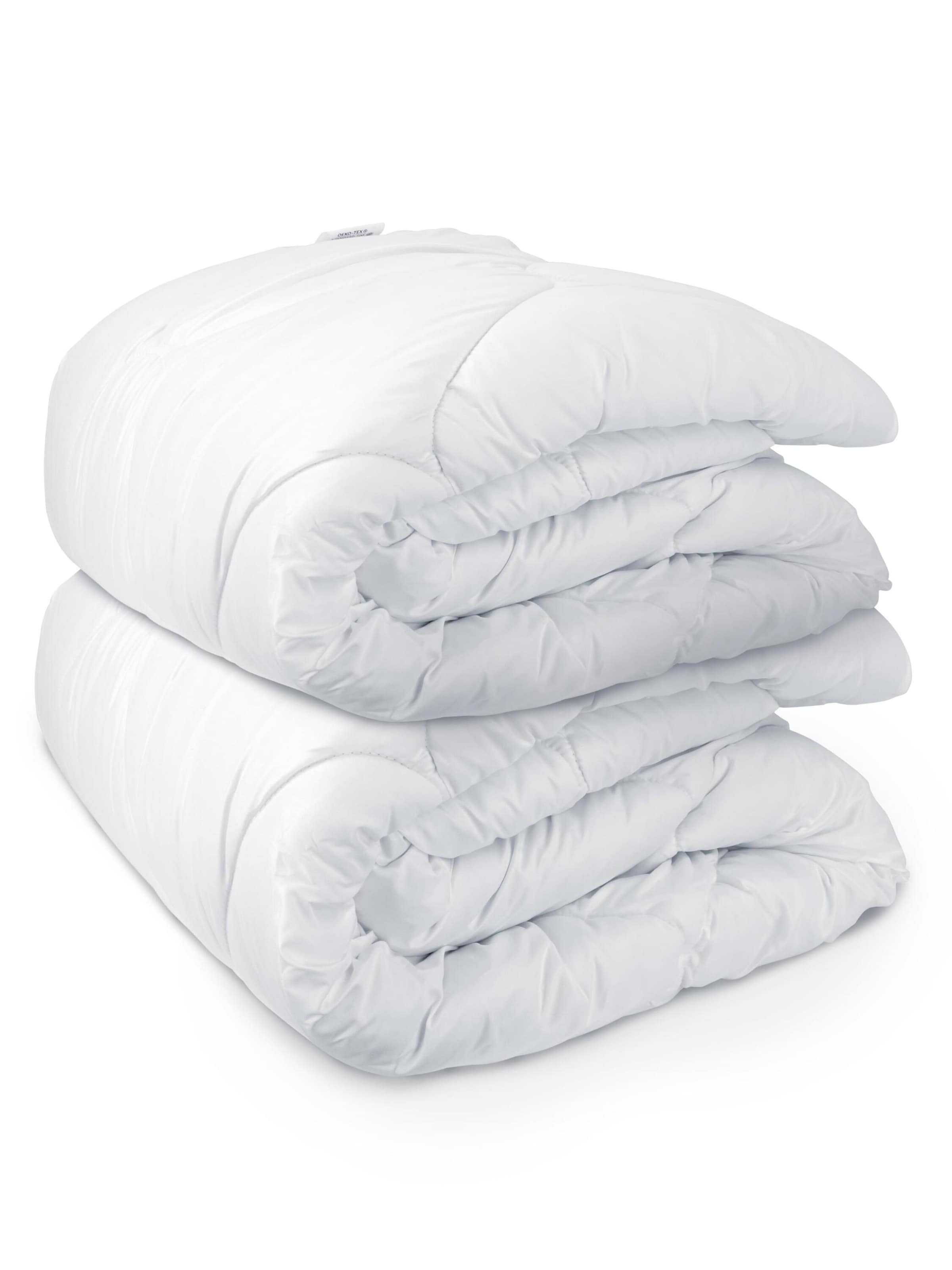 Aspero Blankets 'Caen' in White: front