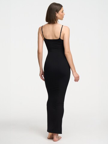 cfab (formerly creamy fabrics) Kleid 'Ribbed Cami Maxikleid'‌‌‌ in Schwarz