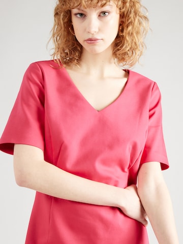 Robe fourreau COMMA en rose