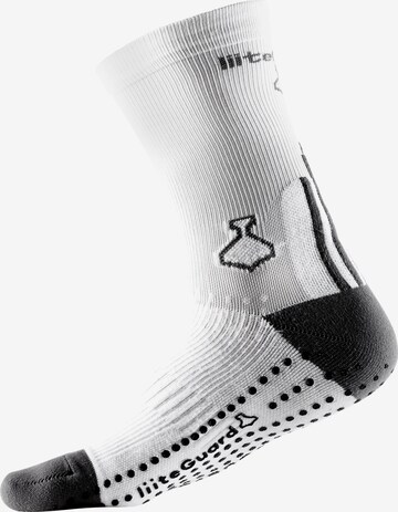 Chaussettes de sport 'Pro-Tech' liiteGuard en blanc : devant