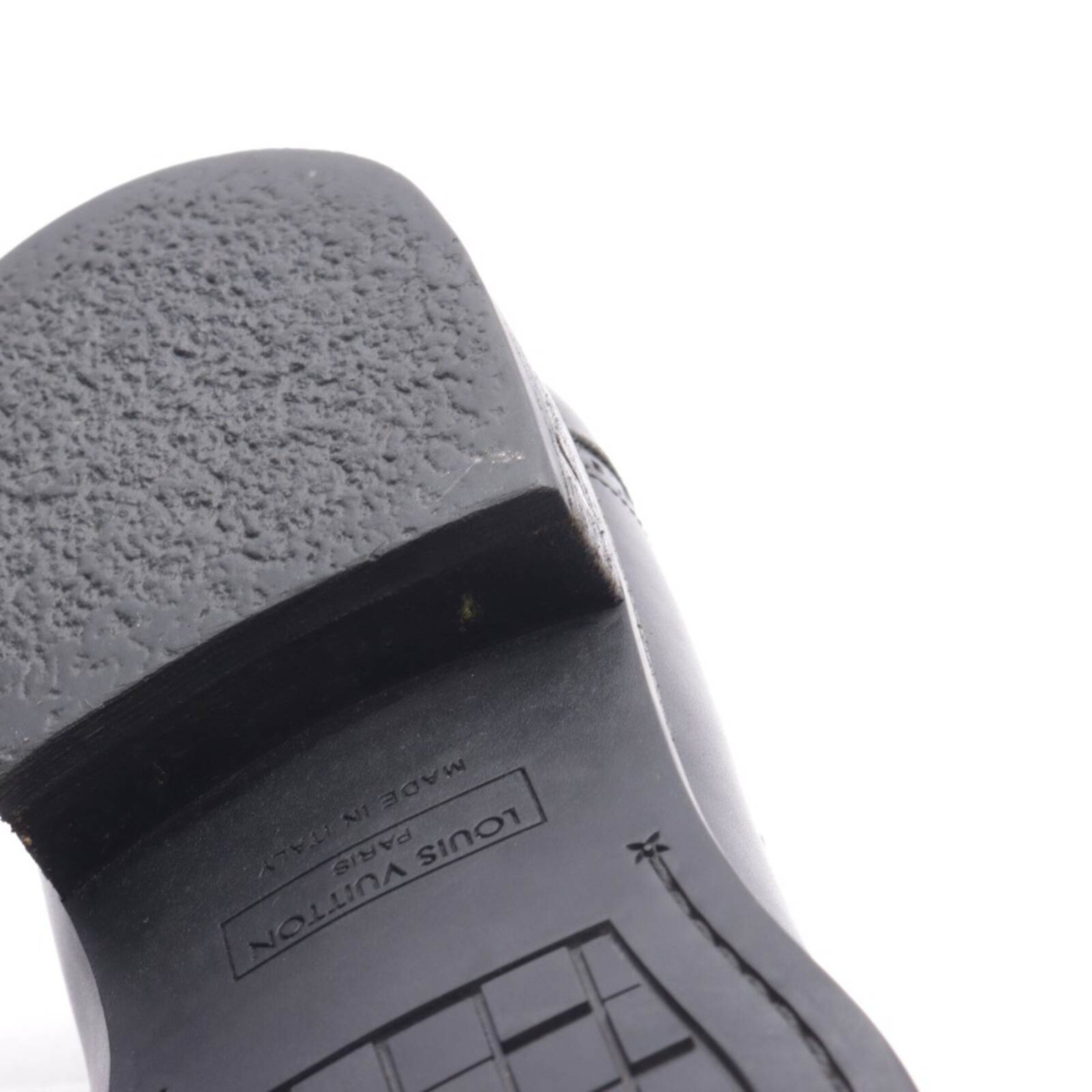 Louis Vuitton Flats & Loafers in 40,5 in Black