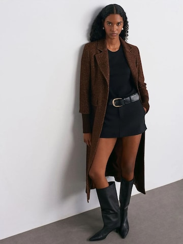 Manteau d’hiver Dilvin en marron : devant