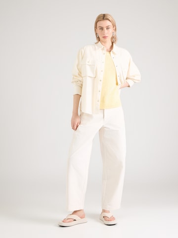 s.Oliver Пуловер в жълто