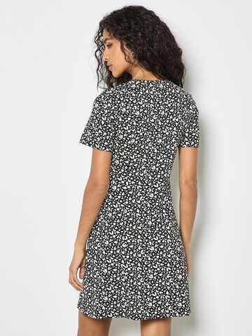 Robe ' ' Apricot en noir