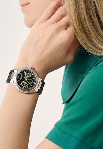 Montre à affichage analogique Aston Martin en noir