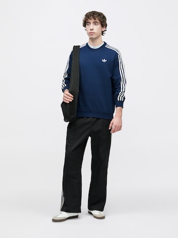 ADIDAS ORIGINALS Sweatshirt i blå