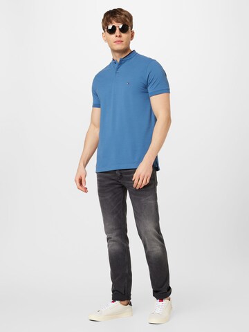 TOMMY HILFIGER T-Shirt in Blau