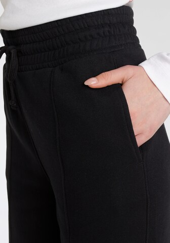 KangaROOS Wide leg Pants in Black